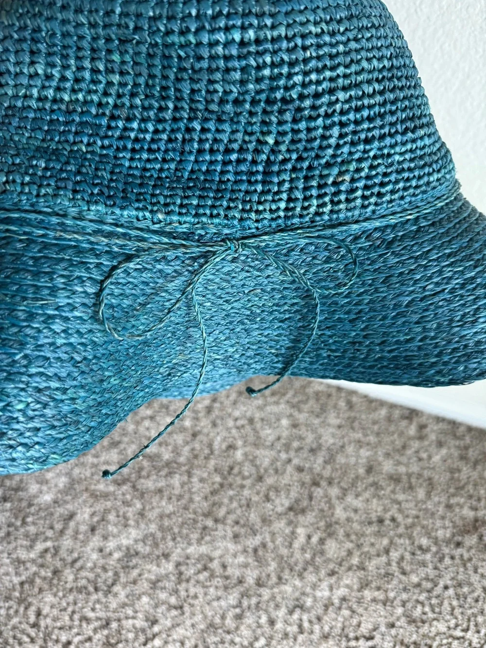 Coolibar Woven Straw Sun Hat size small ( feel like a small medium) adjustable*